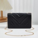 Simple fashion shoulder small square bag, Korean classic embossed square bag 2025 - Image 2