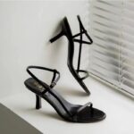 Women's thin heel. Open toe Korean version